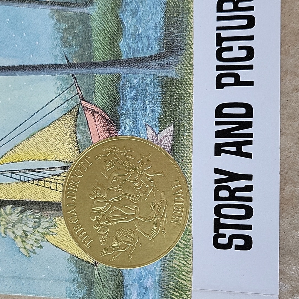Kids book bundle, 8 books - Picture 9 of 11